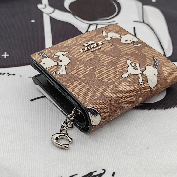 Coach Wallet - Picture 3 of 6